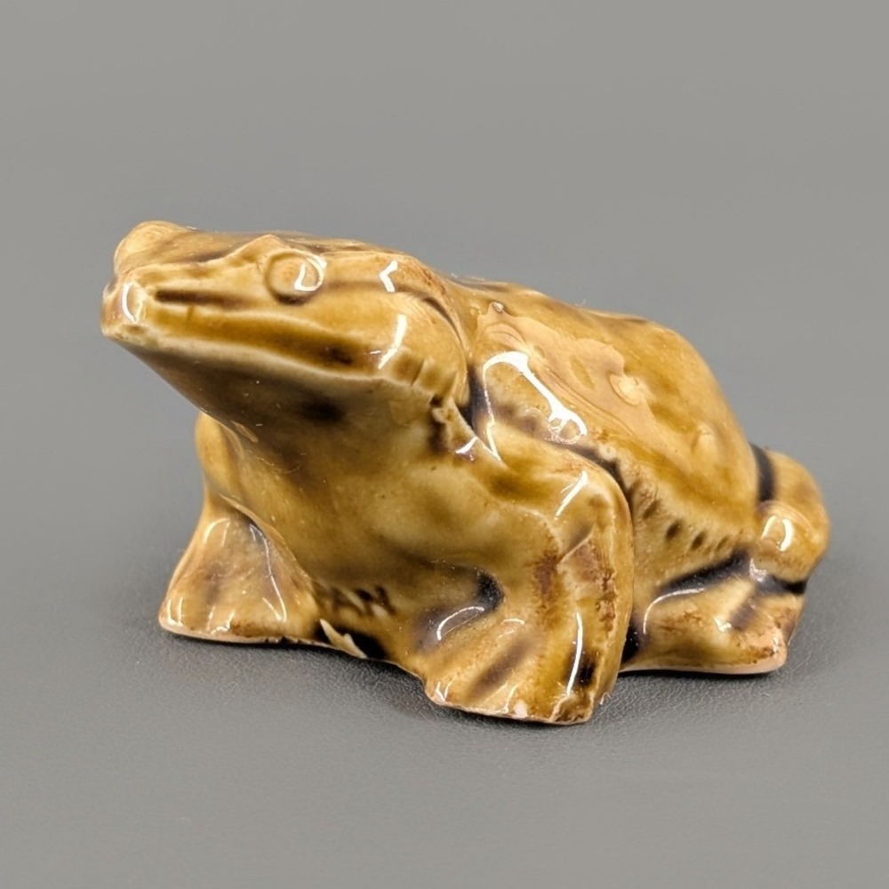 Vintage Brown Glazed Ceramic Frog Figurine Small Animal Decor